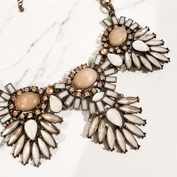 Statement necklace - Picture 2 of 4